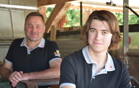 Frédéric Andrès, ferronnier d&rsquo;art, a développé l&rsquo;Atelier Saint Martin à Morillon (74) depuis 2010. Le passionné se montre au plus proche de la clientèle, soucieux de la satisfaire pleinement dans les différents domaines d’applications, dont la transformation du métal. Celle-ci  permet à Frédéric et ses apprentis de concevoir et d’exécuter différents ouvrages en bâtiment selon [&hellip;]